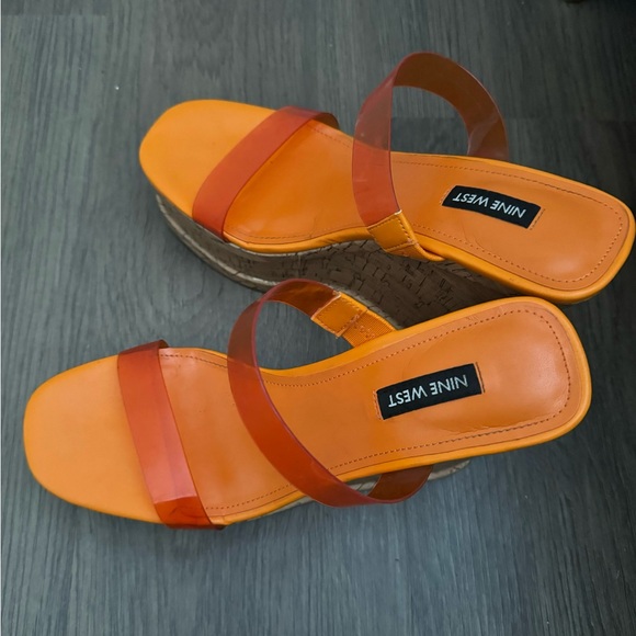 Nine West Platform Wedges in Neon Orange Size 7.5 - Picture 3 of 7
